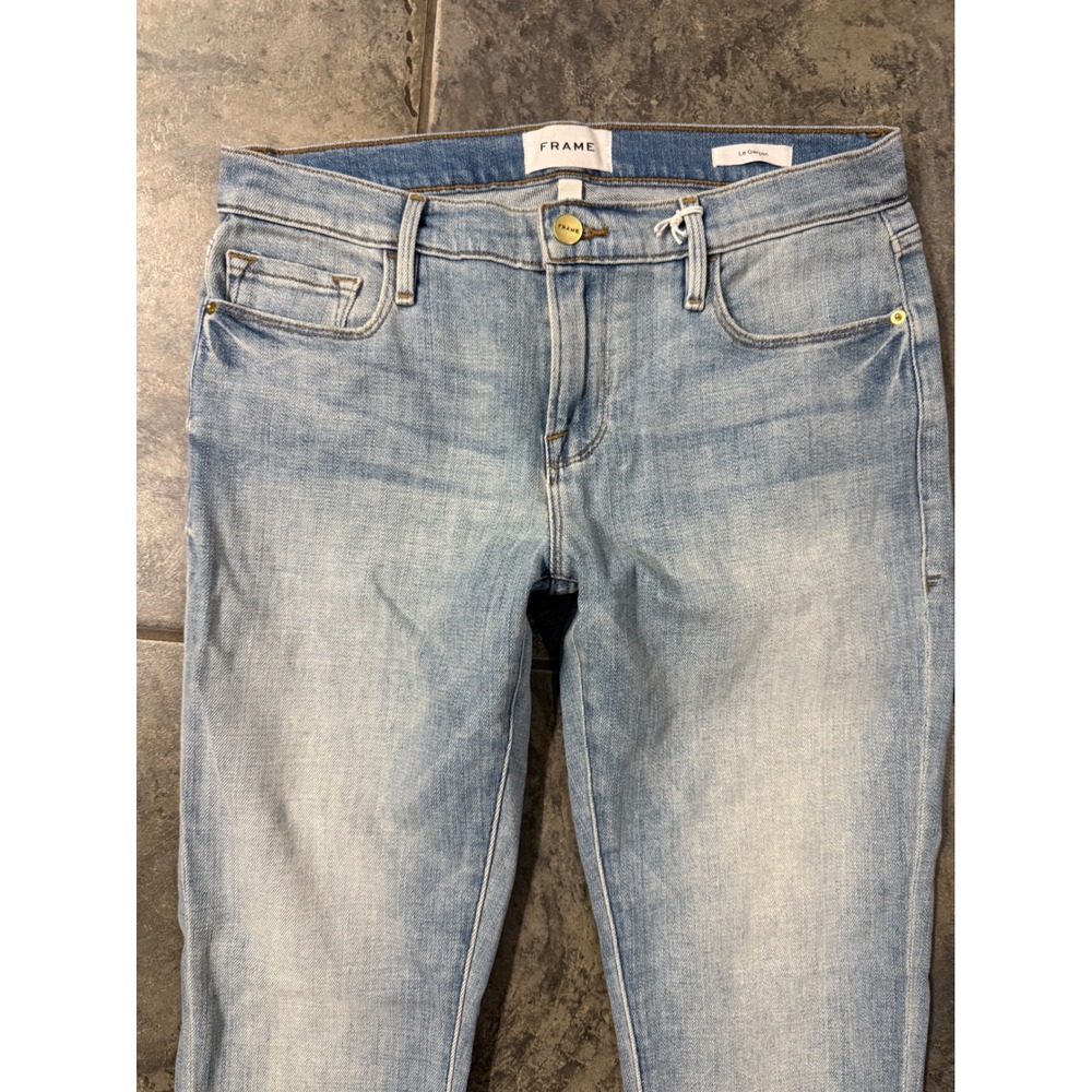 FRAME
Le Garcon mid-rise straight leg boyfriend jeans Finn Sz 26 $238
26 $238 - Picture 6 of 9